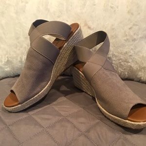 Tan Sonoma Wedges-size 10